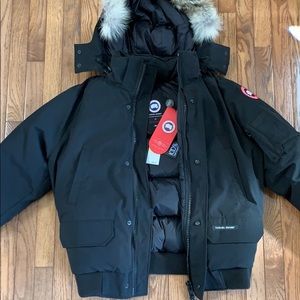 canada goose bomber medium